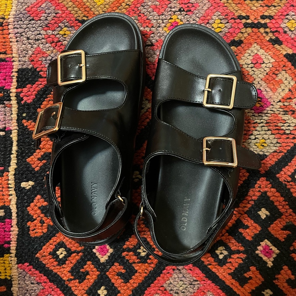 OLD NAVY BLACK BUCKLE DOUBLE STRAP SANDALS